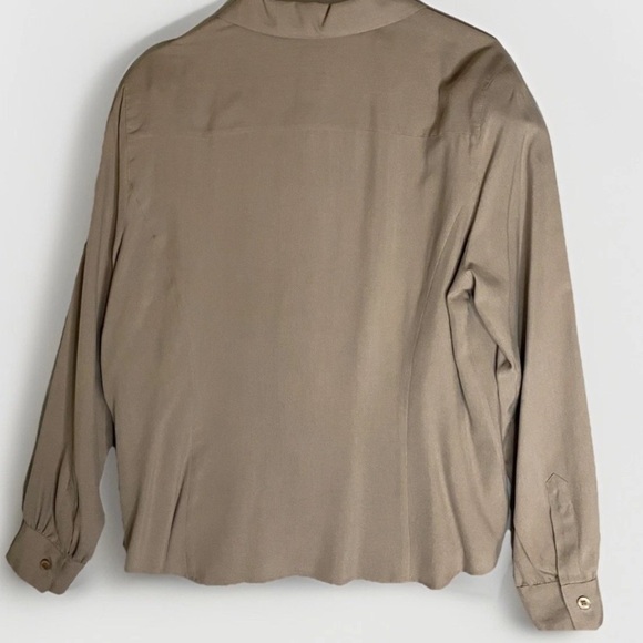 Vintage Rena Rowan for Saville 100% Silk Tan Blouse Women’s 14 Preppy Minimalist - Picture 2 of 7